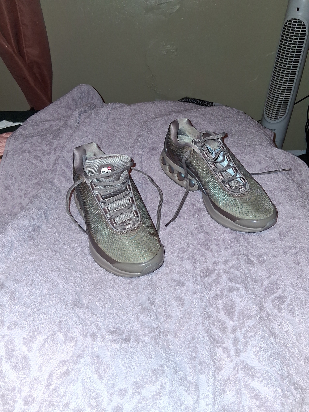 Nike Women Athletic Sneakers -  Taupe
